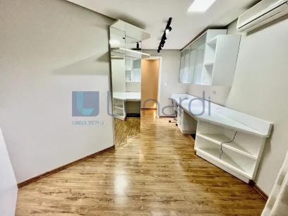 Foto Apartamento com 3 Dormitórios