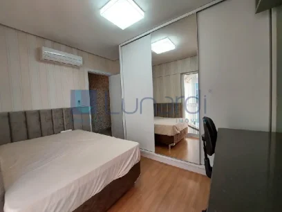 Foto Apartamento com 3 Dormitórios