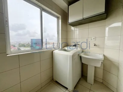 Foto Apartamento com 2 Dormitórios