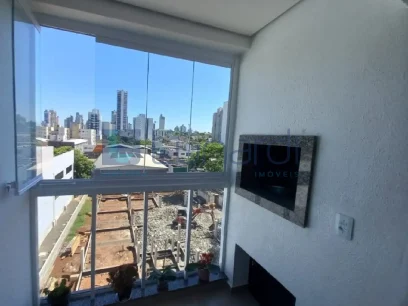 Foto Apartamento com 2 Dormitórios