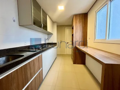 Foto Apartamento com 2 Dormitórios