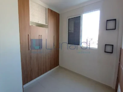 Foto Apartamento com 3 Dormitórios