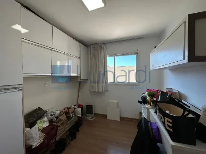 Foto Apartamento com 2 Dormitórios