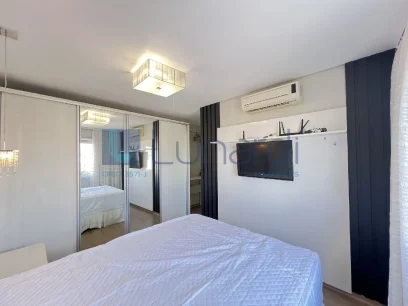 Foto Apartamento com 2 Dormitórios