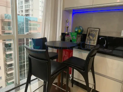 Foto Apartamento com 3 Dormitórios