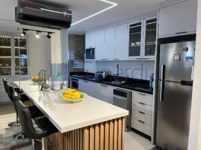 Foto Apartamento com 2 Dormitórios