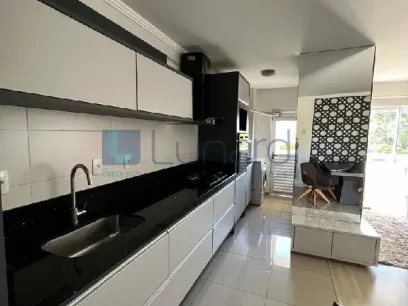 Foto Apartamento com 2 Dormitórios