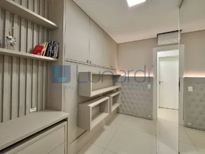 Foto Apartamento com 2 Dormitórios