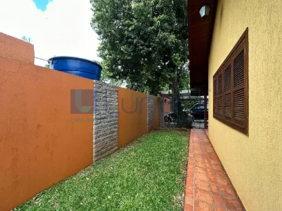 Foto Casa com 3 Dormitórios