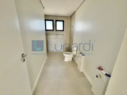 Foto Apartamento com 3 Suítes