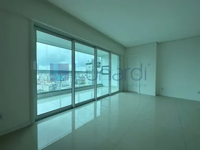 Foto Apartamento com 3 Suítes