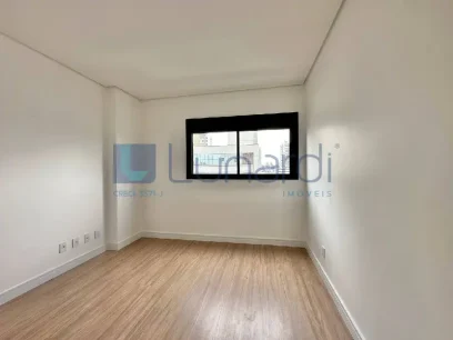 Foto Apartamento com 2 Suítes