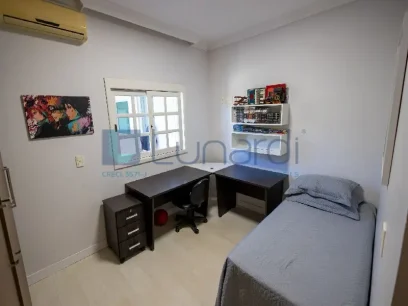 Foto Casa com 3 Dormitórios