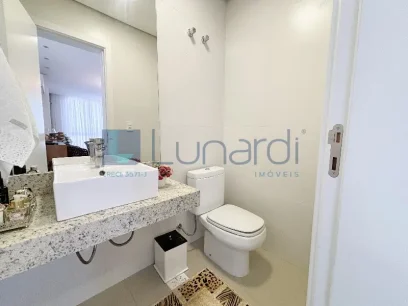 Foto Apartamento com 3 Suítes