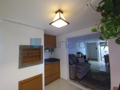 Apartamento com 2 Dormitórios