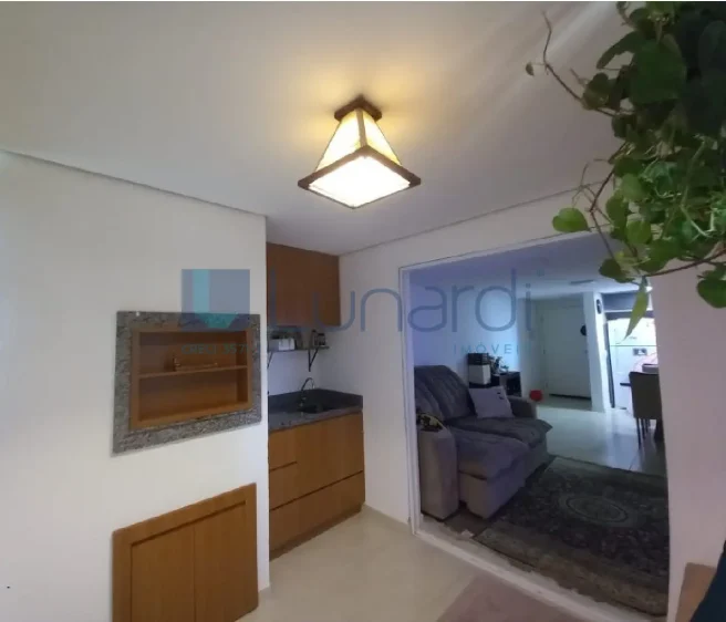 Apartamento com 2 Dormitórios