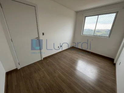 Foto Apartamento com 2 Dormitórios