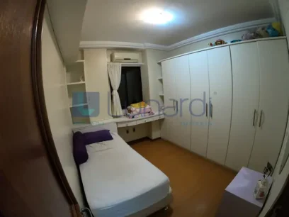 Foto Apartamento com 3 Dormitórios