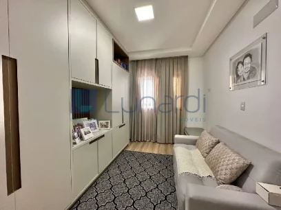 Foto Apartamento com 3 Dormitórios