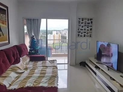 Foto Apartamento com 2 Dormitórios