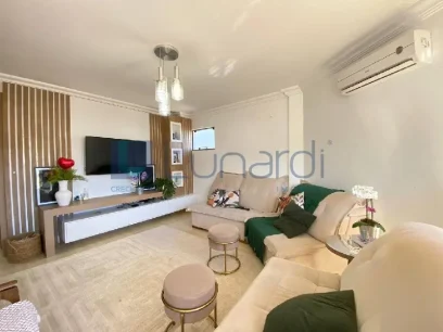 Foto Apartamento com 3 Dormitórios