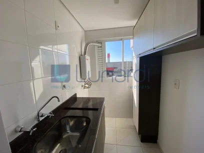 Foto Apartamento com 2 Dormitórios