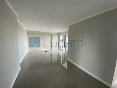 Foto Apartamento com 3 Suítes