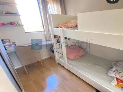 Foto Apartamento com 2 Dormitórios