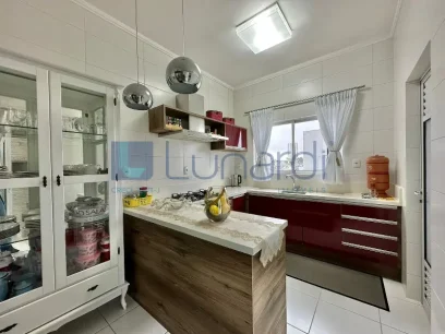 Foto Apartamento com 3 Dormitórios