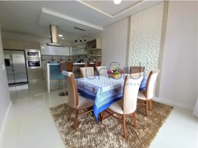 Foto Casa com 2 Dormitórios