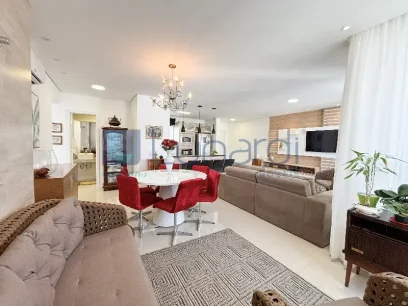 Foto Apartamento com 3 Suítes