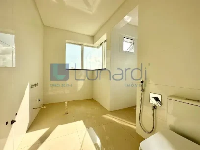 Foto Apartamento com 3 Suítes