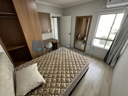 Foto Apartamento com 2 Dormitórios