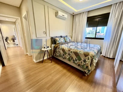 Foto Apartamento com 3 Dormitórios