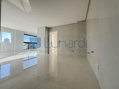 Foto Apartamento com 2 Suítes