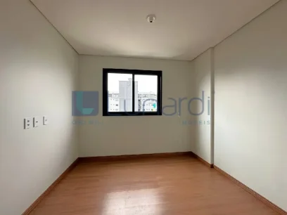 Foto Apartamento com 2 Dormitórios