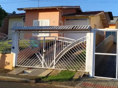 Casa com 2 Dormitórios