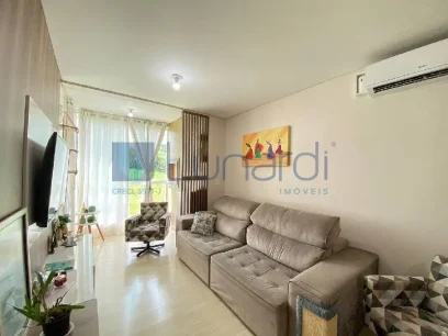 Foto Apartamento com 2 Dormitórios