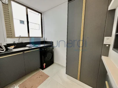 Foto Apartamento com 3 Dormitórios