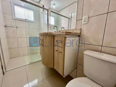 Foto Apartamento com 2 Dormitórios