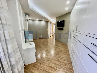 Foto Apartamento com 3 Dormitórios