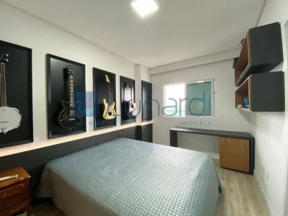 Foto Apartamento com 2 Suítes