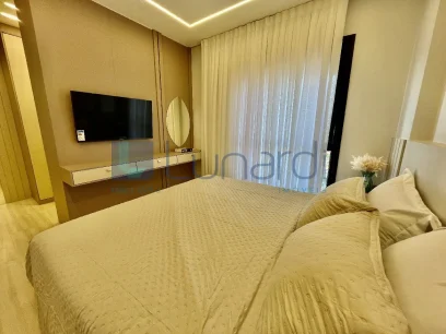 Foto Apartamento com 3 Suítes