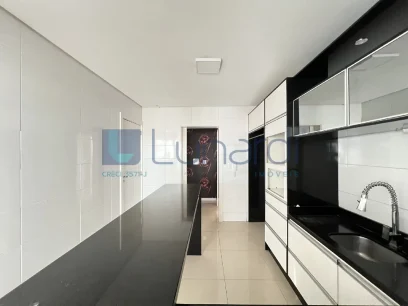 Foto Apartamento com 3 Suítes