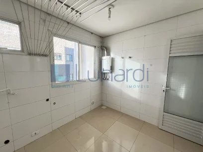 Foto Apartamento com 3 Suítes