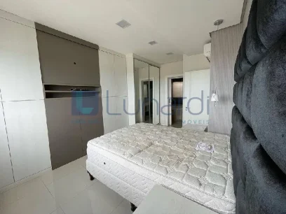 Foto Apartamento com 2 Dormitórios