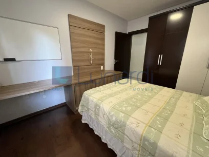 Foto Apartamento com 3 Dormitórios