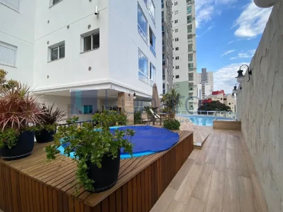 Foto Apartamento com 3 Dormitórios