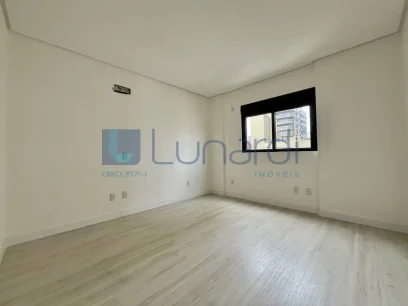 Foto Apartamento com 3 Suítes