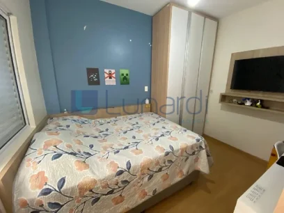 Foto Apartamento com 3 Dormitórios